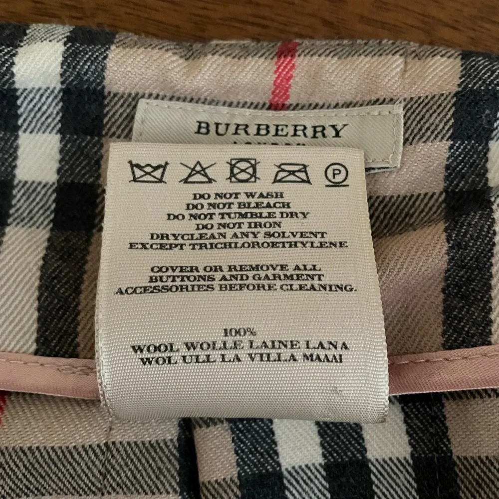 Burberry plaid wool mini skirt with leather buckles and original pin US size 6 - Picture 5 of 8